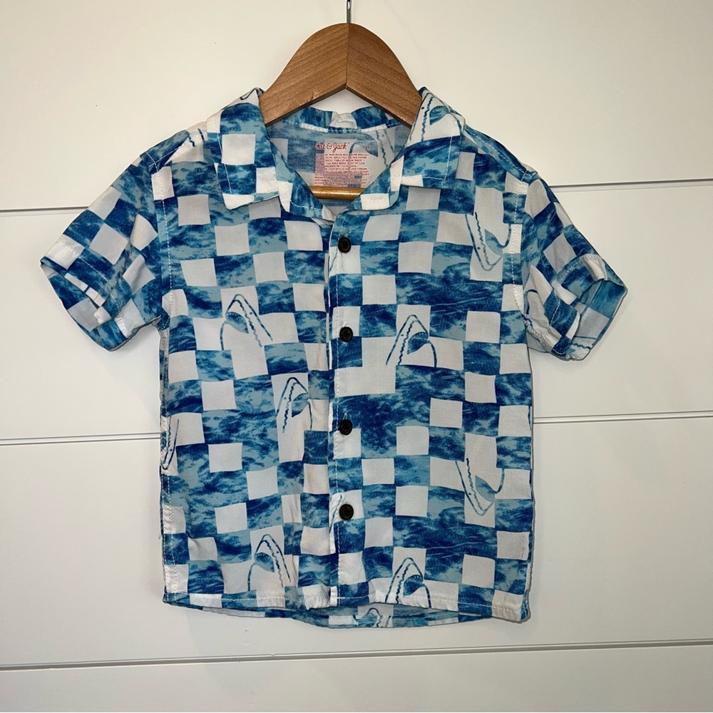 Cat & Jack Boys Shark Checkerboard Button Up Shirt 2T Blue White Surf Beach